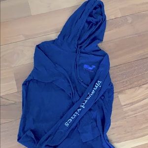 Vineyard vines hooded shirt